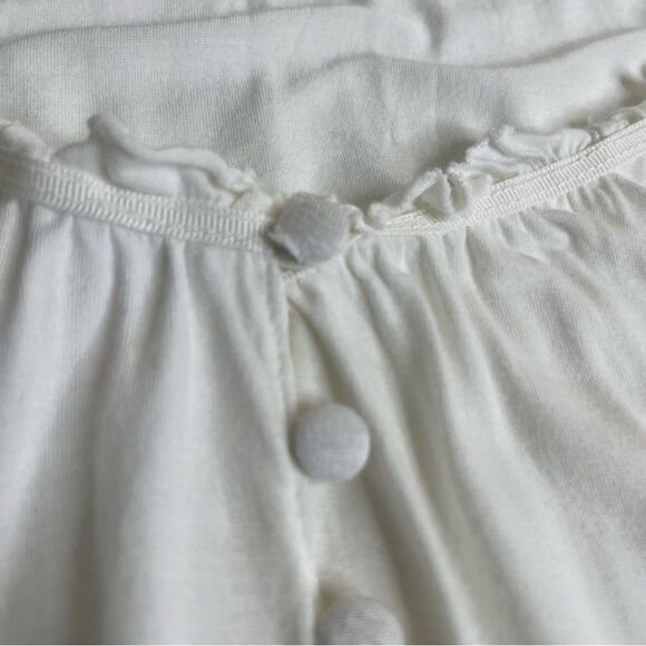 Old Navy Boho Ruffle Neck Long Sleeve Peplum Cream Rayon Shirt Women Medium - Picture 12 of 16